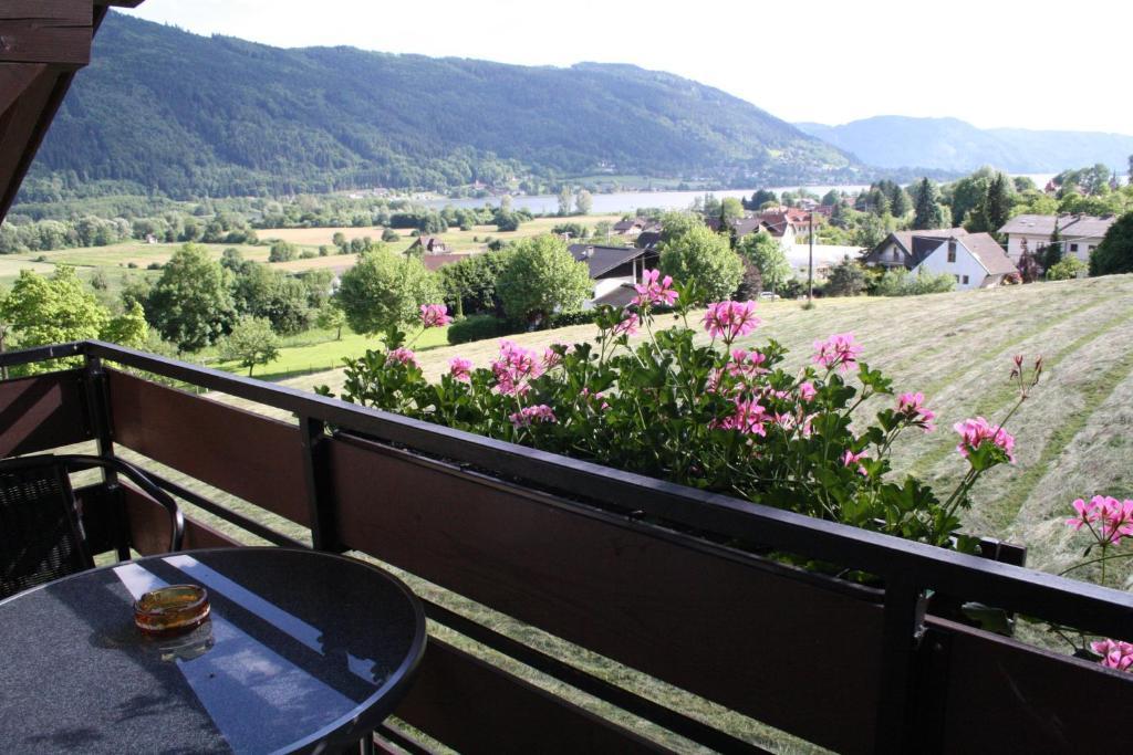 Pension Wolf Steindorf am Ossiacher See Δωμάτιο φωτογραφία